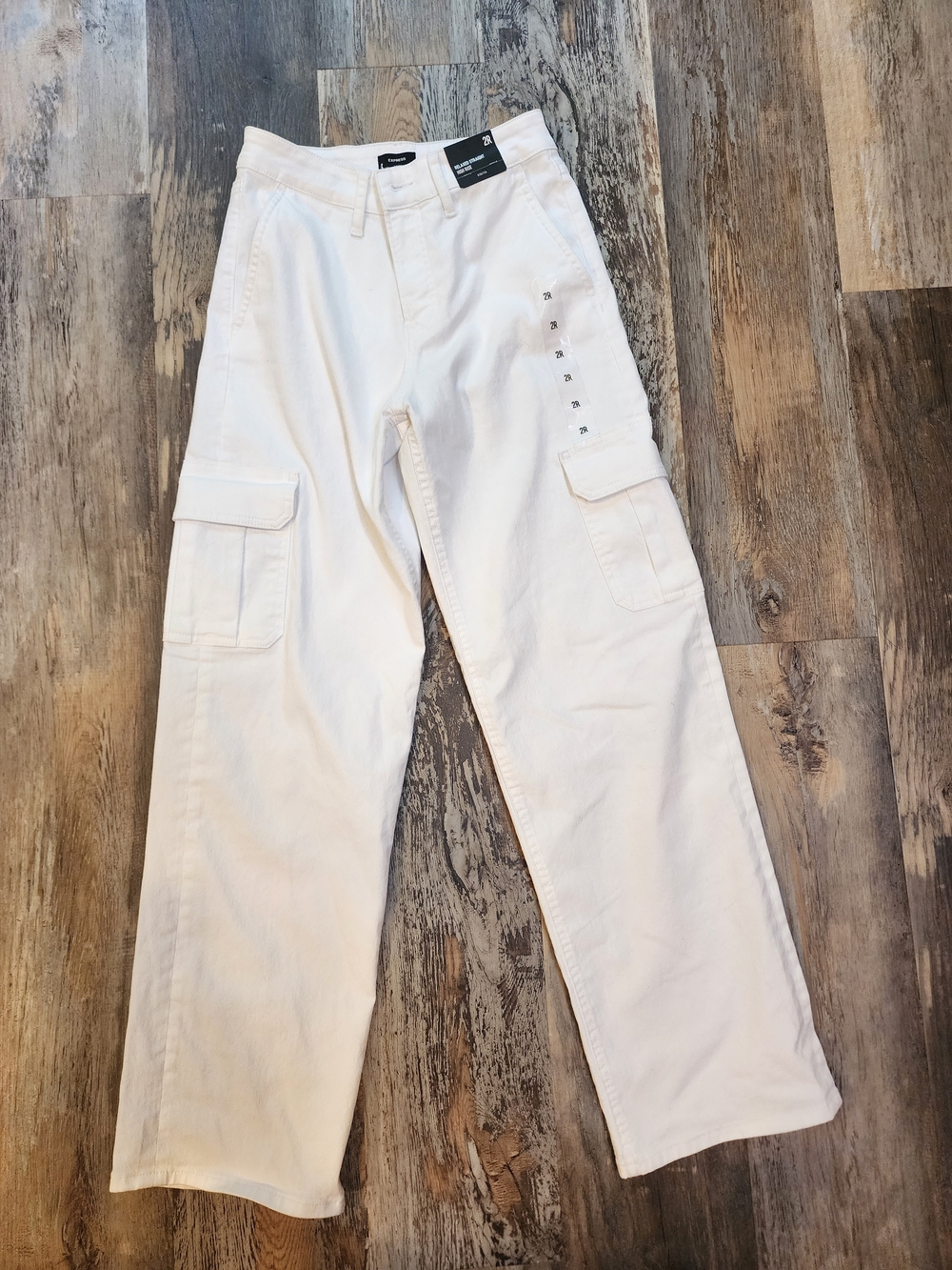 Express Women's White Cargo Pants